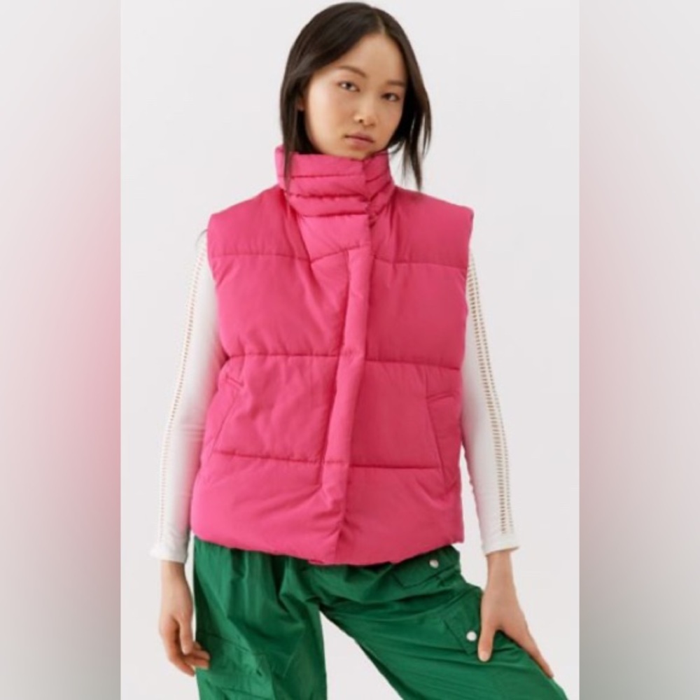 UO Corrine Puffer Vest